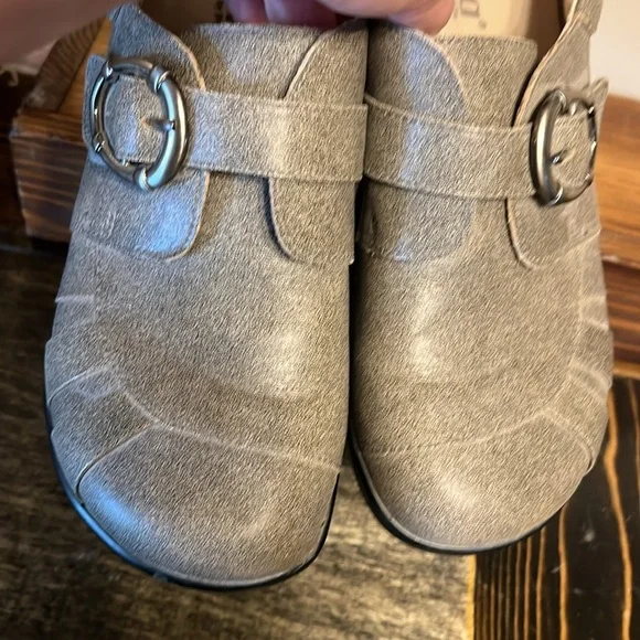 Alegria Silver Grey Buckle Shoes size 40 - Picture 9 of 10